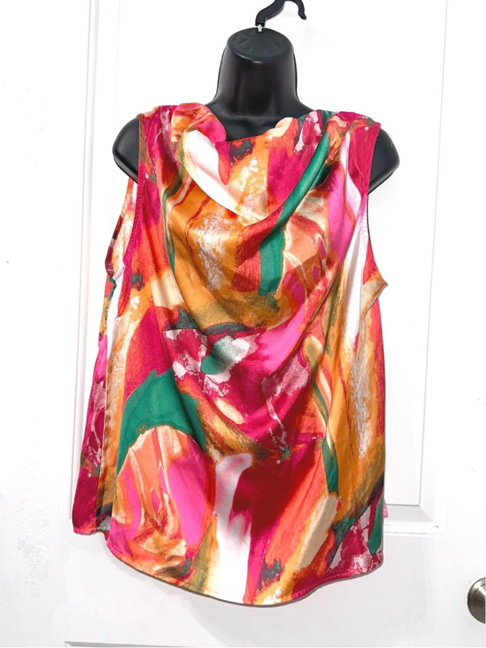 Emily Wonder brand women's pullover sleeveless blouse w/  drape-neck blouse